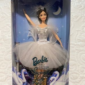 Barbie as the Swan Queen - Swan Lake